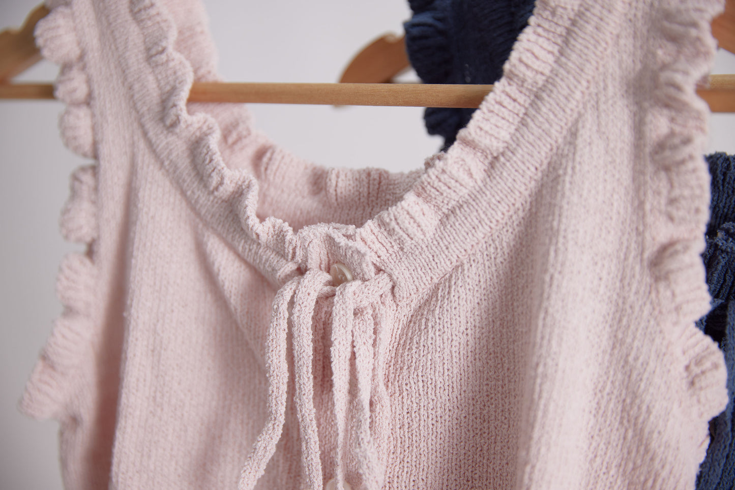 24SS-2421 | Ruffle Sleeveless Knit Top
