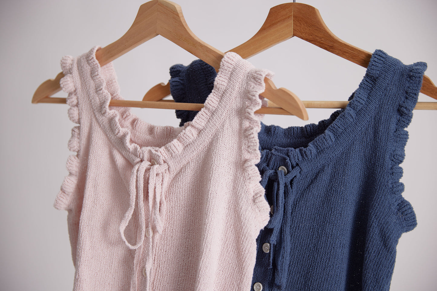 24SS-2421 | Ruffle Sleeveless Knit Top