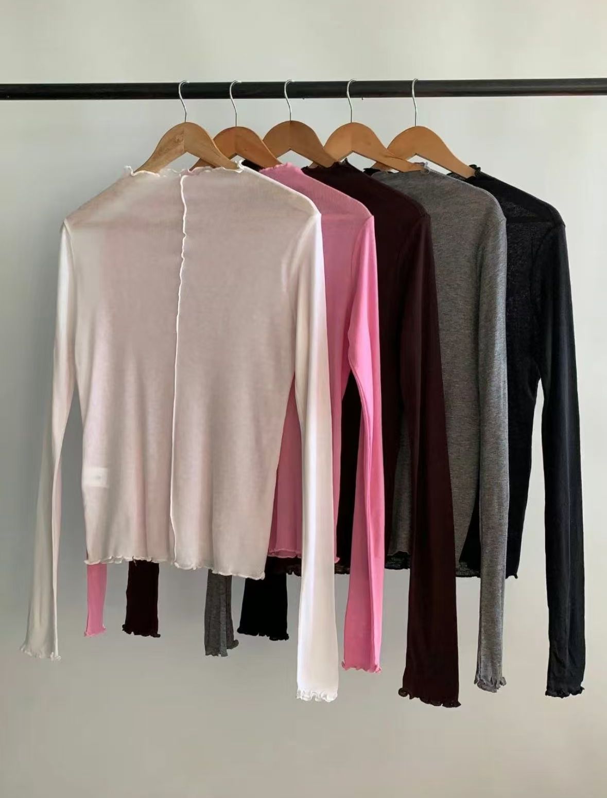 25SS-2402 | Line Top