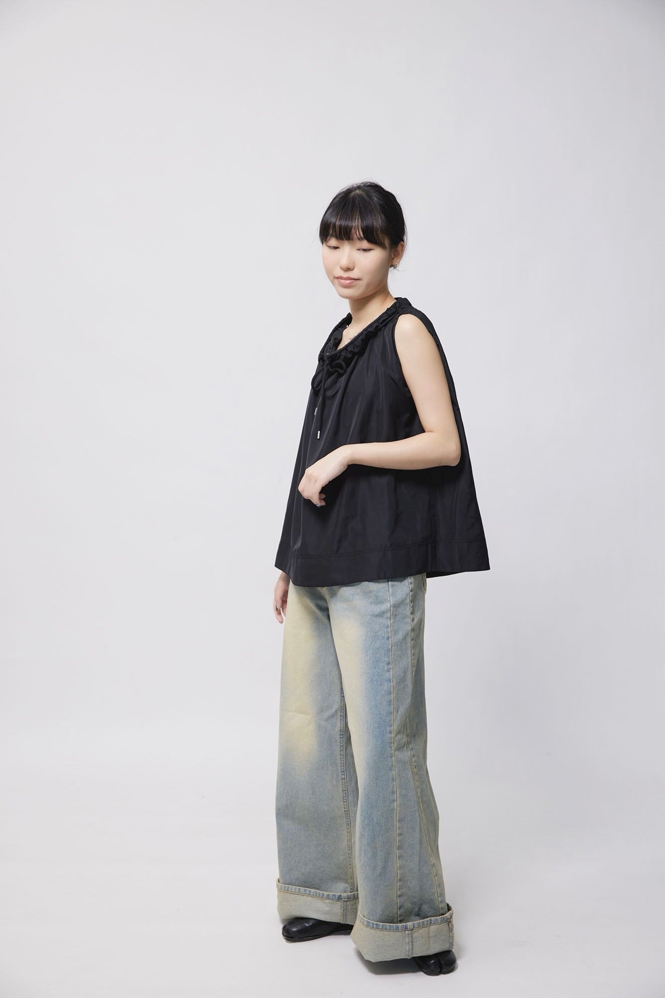 24SS-2439 | Bow Sleeveless Top