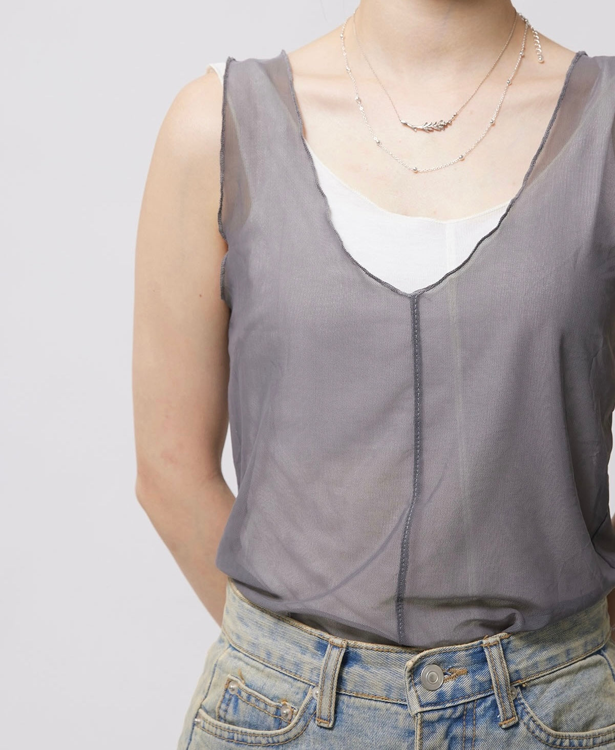 24SS-2436 | V-Neck Layer Vest