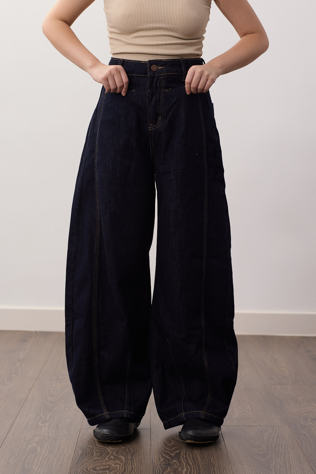 24FW-2201 | Balloon Jeans