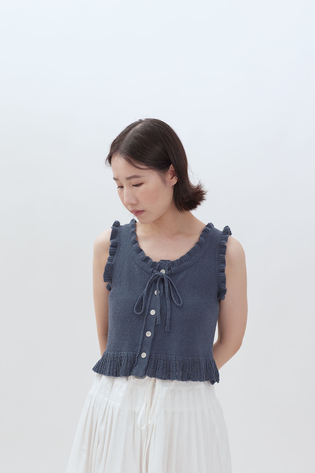 [SALE] 24SS-2421 | Ruffle Sleeveless Knit Top