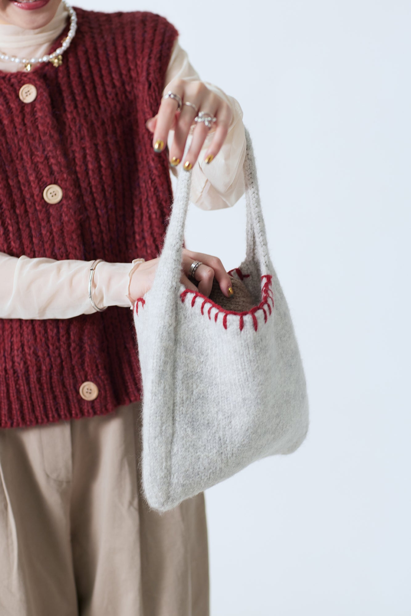 23FW-2901 | Knitted Hand Bag