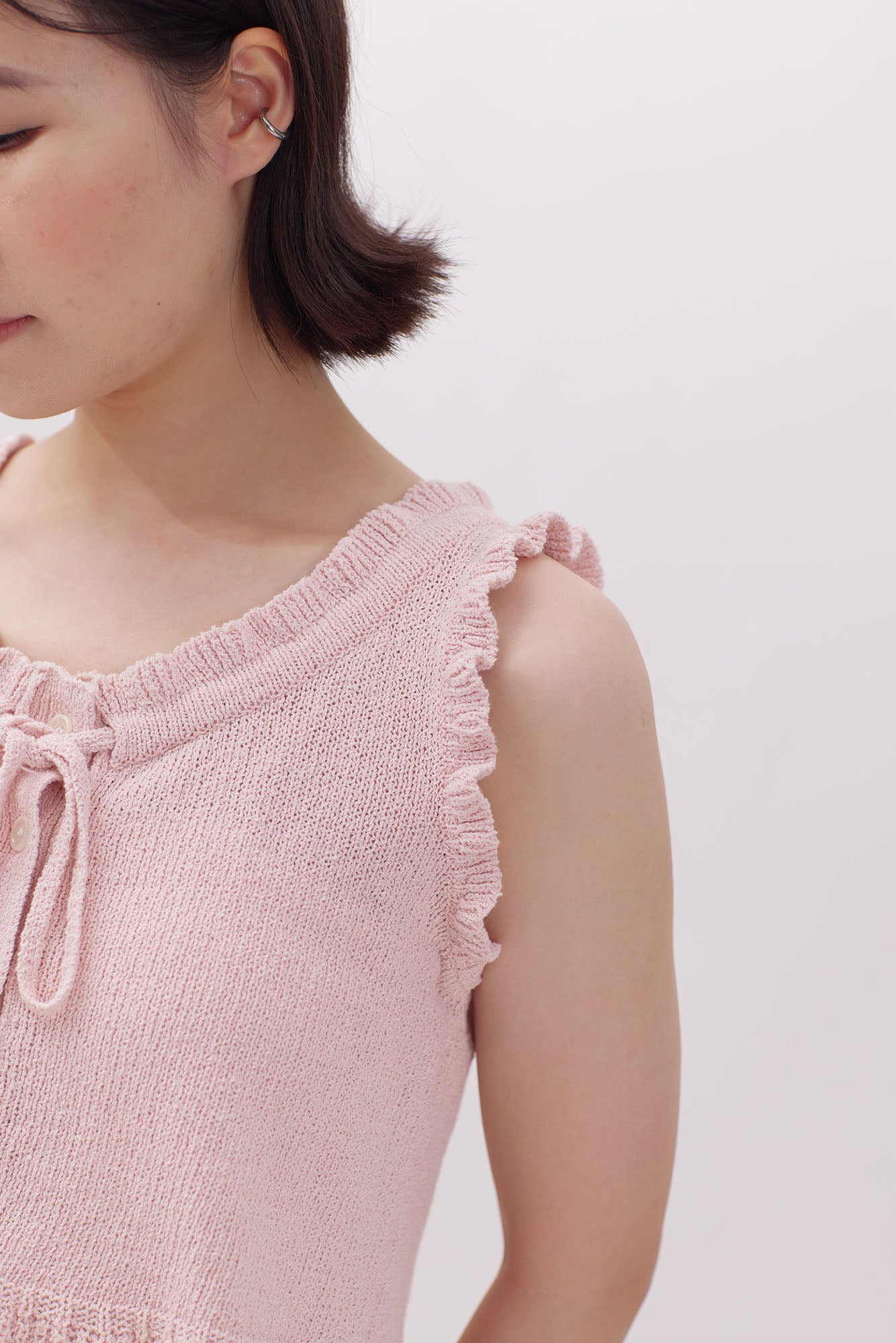 [SALE] 24SS-2421 | Ruffle Sleeveless Knit Top