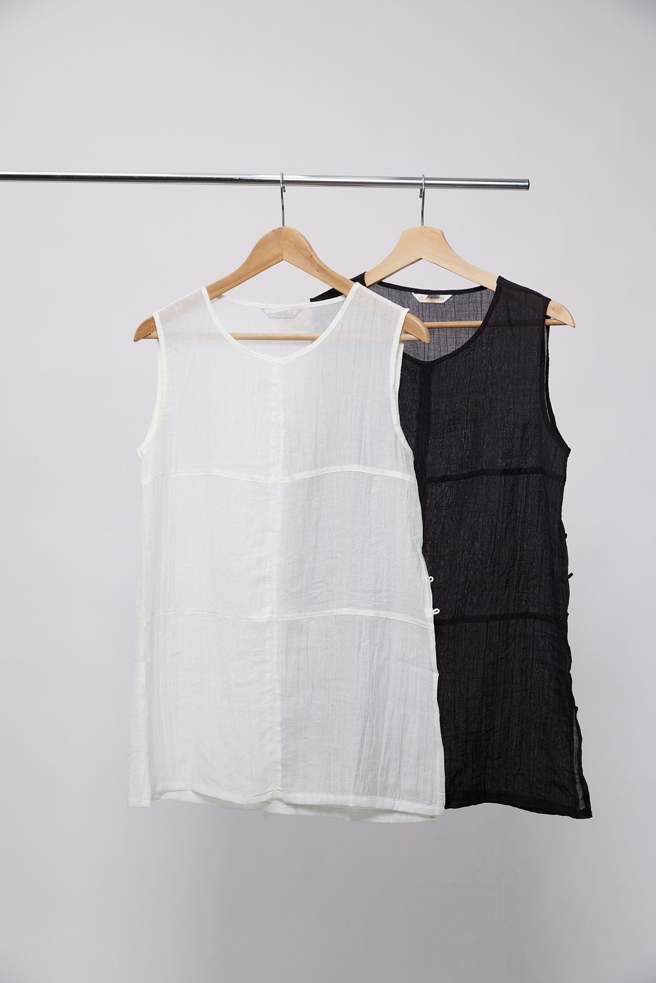 24SS-2438 | See-Though Sleeveless Top