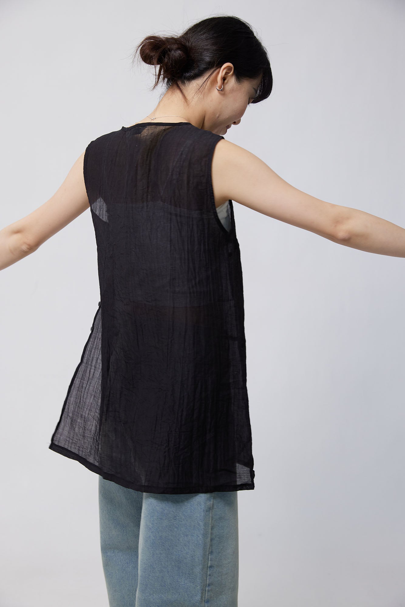 24SS-2438 | See-Though Sleeveless Top